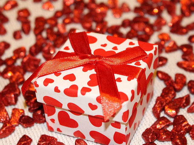 Which of the following gift from your lover would make you swoon?