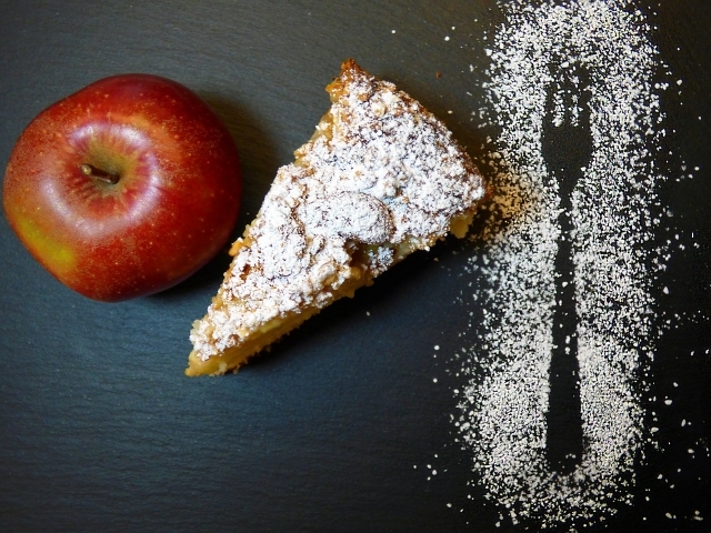 There's only one slice of apple pie left. Who gets it?